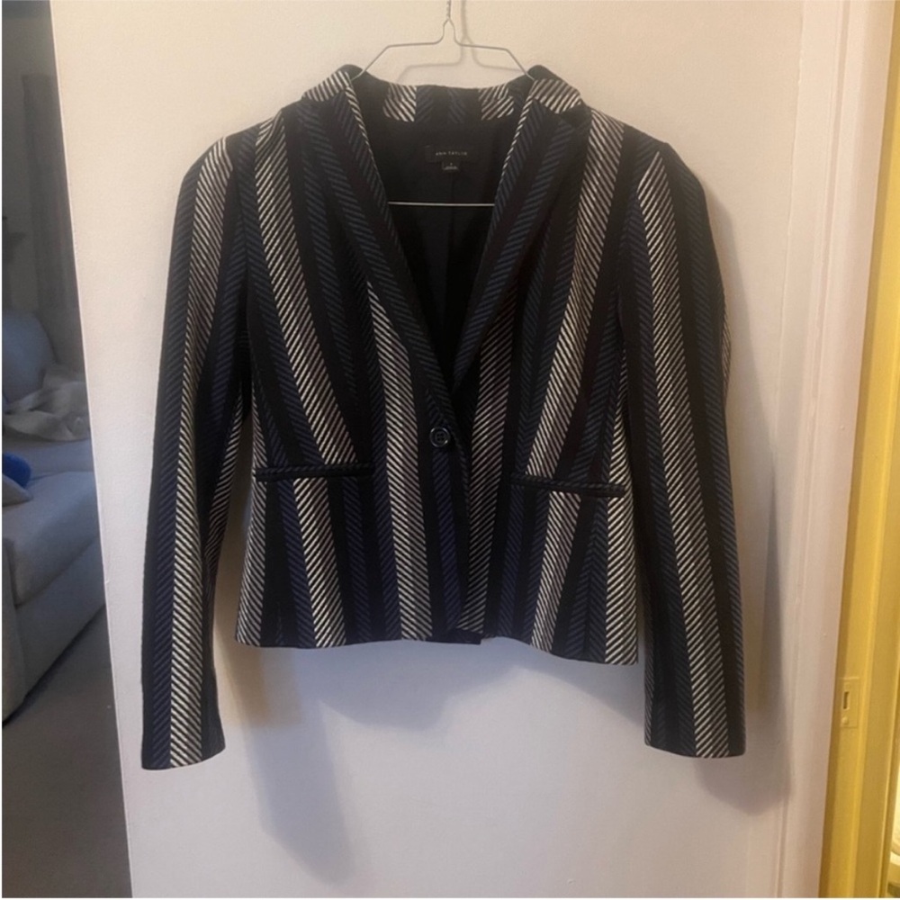 Ann Taylor Blazer black white navy colors